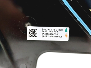 Tesla Model 3 3 (2016–2024) Akulaadija 1106394-01-H - 2