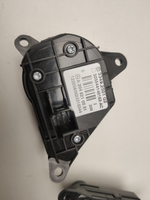 Mercedes Benz GLK-Class 204 (2008–2015) Steering wheel switch A2048210151 - 3