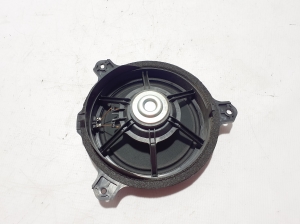Subaru Forester SK (2018–2026) Rear side door speaker 86301FL040 - 2