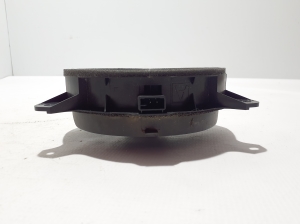 Subaru Forester SK (2018–2026) Rear side door speaker 86301FL040 - 3