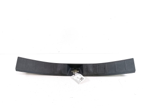 Rear panel interior trim - 7240A135