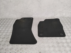 AUDI A8 D5 (2017–2026) Salongimatid 4N4863011 - 4