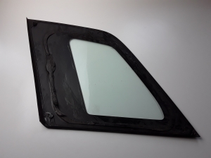 Suzuki Grand Vitara II (2005–2015) Front body quarter glass 8456065J00 - 3