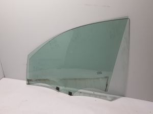 Vitre de porte avant - 803011870R