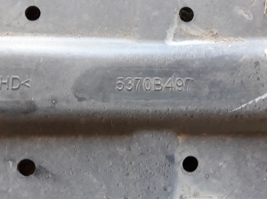 Mitsubishi L 200 (2015–2026) Unterbodenschutz vorne 5370B497 - 3