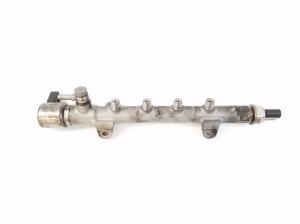 Infiniti Q70 (2013–2018) Common Rail Kraftstoffleitung 17520HG00A - 4