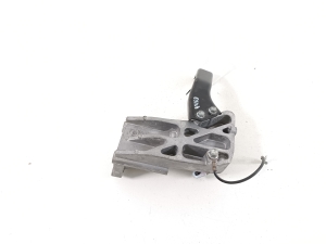 Mitsubishi Outlander (2012–2021) Engine bracket 1098A007 - 2