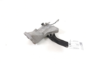   Engine bracket  - 1098A007 