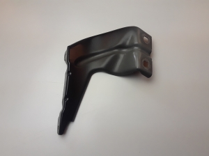 Front fender bracket - 81A821135