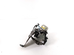 Mitsubishi Outlander (2012–2021) Vaakumpump - 2
