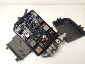 Opel Astra K (2015–2021) Fuse boxes 39158960 - 2