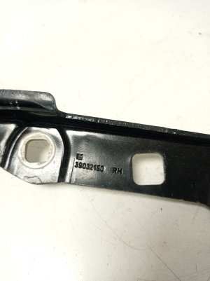 Opel Astra K (2015–2021) Hood hinge 39032150 - 4