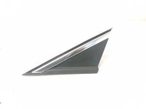   Mirror triangle trim  - 39041995 