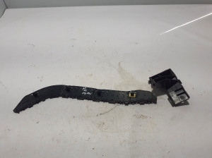 Rear bumper bracket - 57707SJ320