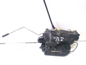 Front door lock - A2C53027407