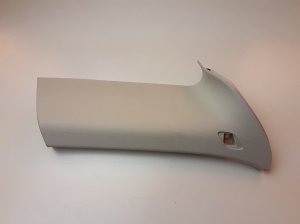 Innenverkleidung der hinteren Strebe - BM51N31011A