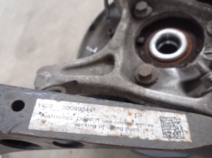 Opel Astra K (2015–2021) Front wheel hub - 2