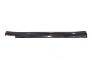   Karbi välimine ilupaneel  - 768501MA0A 