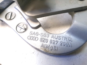 AUDI A2 (2000–2005) Trunk lid hinge 8Z0827299A - 2