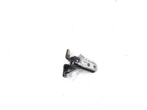Mitsubishi Outlander (2012–2021) Rear side door lower hinge 5702A063 - 2