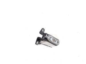 Mitsubishi Outlander (2012–2021) Front door lower hinge 5702A064 - 2