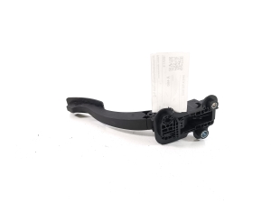 Mitsubishi Outlander (2012–2021) Gaspedal 1600A116 - 2