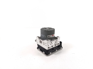 Mitsubishi Outlander (2012–2021) ABS unit 4670B747 - 4