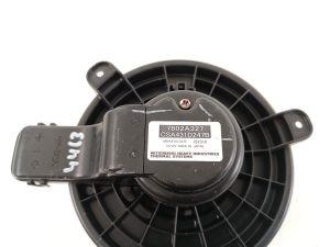 Mitsubishi Outlander (2012–2021) Salongi puhuri mootor 7802A327 - 2