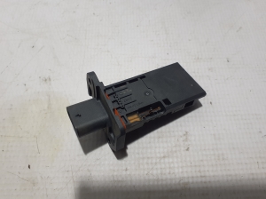 VOLVO XC60 (2017–2026) Mass air flow sensor 31459871 - 2