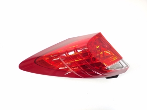  Rear corner lamp 