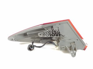  Rear corner lamp 