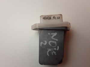 NISSAN Note E11 (2005–2014) Gebläsewiderstand 4BA0A - 3