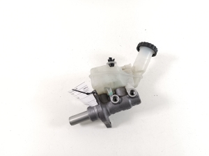 Mitsubishi Outlander (2012–2021) Brake master cylinder 4625A539 - 2