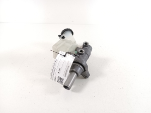 Mitsubishi Outlander (2012–2021) Brake master cylinder 4625A539 - 3