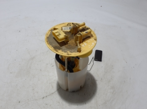   In-tank fuel pump  - 172021439R 