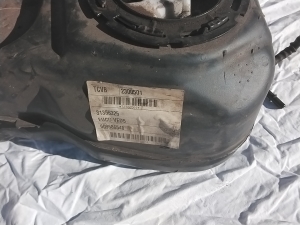 VOLVO V70 III (2007–2017) Kütusepaak ja selle osad 31355325 - 4