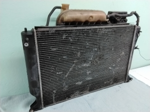 TOYOTA Corola Verso R1 (2004–2009) Dzesēšanas ventilators un tā daļas 167110R010 - 2