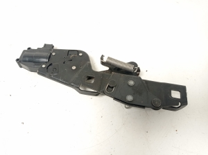 Land Rover Sport L320 (2005–2013) Rear window lock - 2