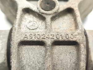 Mercedes Benz Sprinter W 907 (2018–2026) Engine mount A9102420100 - 3