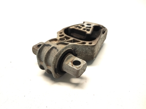 Mercedes Benz Sprinter W 907 (2018–2026) Engine mount A9102420100 - 4