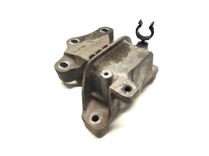Mercedes Benz Sprinter W 907 (2018–2026) Engine mount A9102410300 - 2