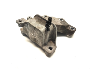 Mercedes Benz Sprinter W 907 (2018–2026) Engine mount A9102410300 - 5