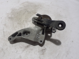 RENAULT Trafic lV (2022–2026) Engine mount 112101360R - 2