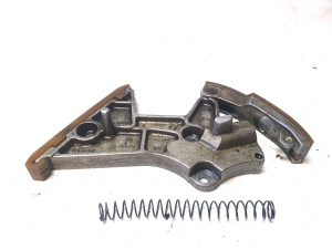 AUDI A4 B8 (2007–2016) Timing chain tensioner 045115124B - 2