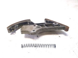 AUDI A4 B8 (2007–2016) Timing chain tensioner 045115124B - 3