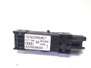 Capteur d’airbag - 8Z0959643