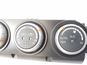 NISSAN X-Trail T31 (2007–2013) Heater control panel 27500JG700 - 2