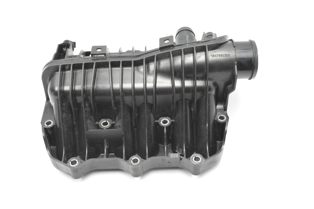 Used Ford Focus Intake manifold CM5G9424FA