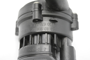 Mercedes Benz E-Class W211 (2002–2009) Auxiliary water pump A2118350364 - 2