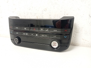 Jaguar XE (2015–2026) Heater control panel GX7318C858GF - 3